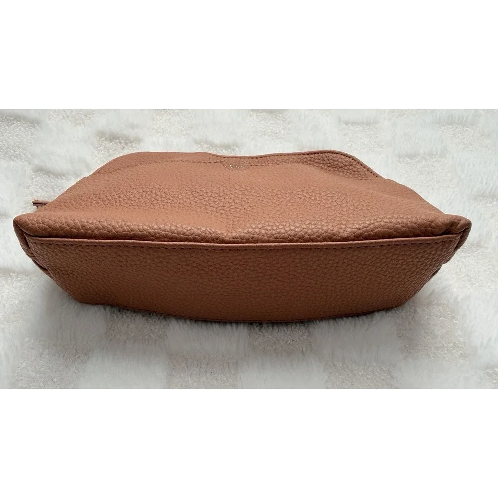 LAURA MERCIER Small Makeup Bag Beige Faux Leather Travel